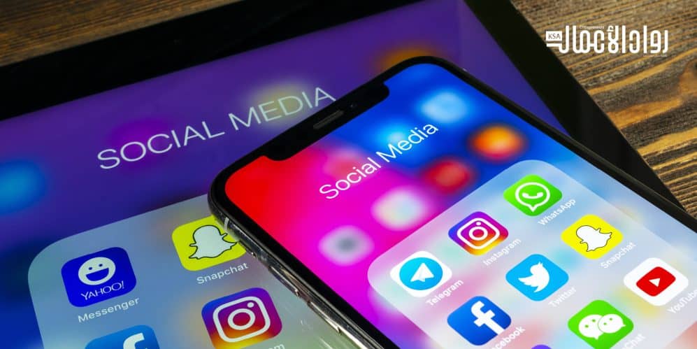 أداء مواقع التواصل