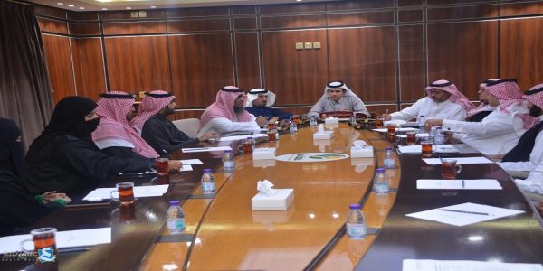 لجنة ريادة الأعمال بغرفة أبها تناقش آليات دعم رواد الأعمال