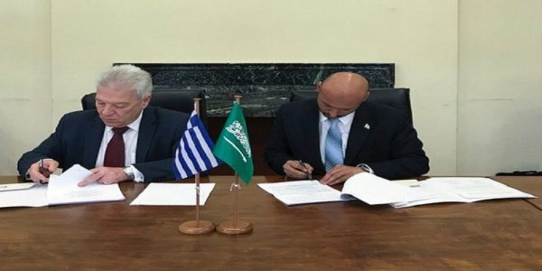 الطيران المدني توقع مذكرة تفاهم مع قبرص