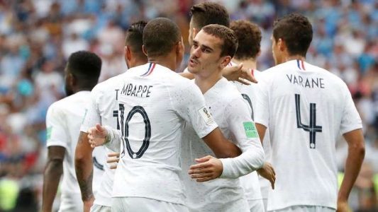 فرنسا أول المتأهلين للمربع الذهبي بمونديال روسيا