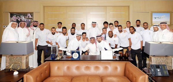 “الجاسر” يستقبل فريق “الخطوط السعودية” لكرة القدم المشارك في الدورة العالمية لشركات الطيران