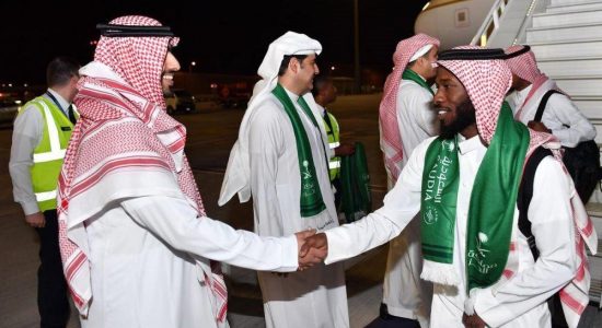 اتحاد الكرة يثمّن حرص “الخطوط السعودية” على دعم المنتخبات الوطنية