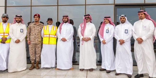 أمير منطقة عسير يدشن مشاريع تطوير مطار أبها الدولي