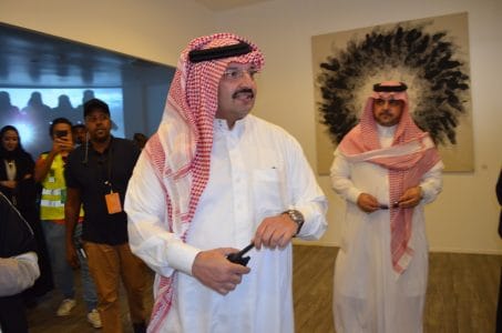 أمير عسير يتفقد فعاليات موسم السودة.. ويؤكد: خير ونماء موسم السودة