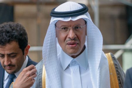 «اكتتاب أرامكو».. وزير الطاقة: قيمة الشركة ستتجاوز تريليوني دولار