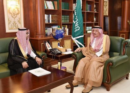 أمير جازان يلتقي مدير عام «تطوير وتعمير المناطق الجبلية» المُكلف أمير منطقة جازان