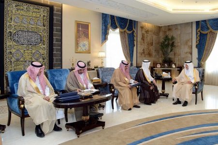 أمير منطقة مكة يطلع على أعمال الشركة السعودية للكهرباء أمير منطة مكة