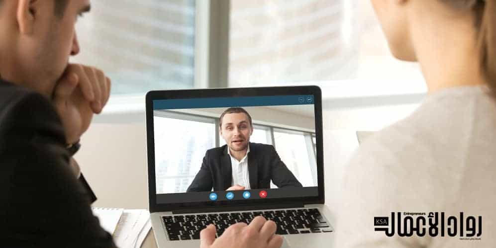 التعامل مع العملاء عن بعد
