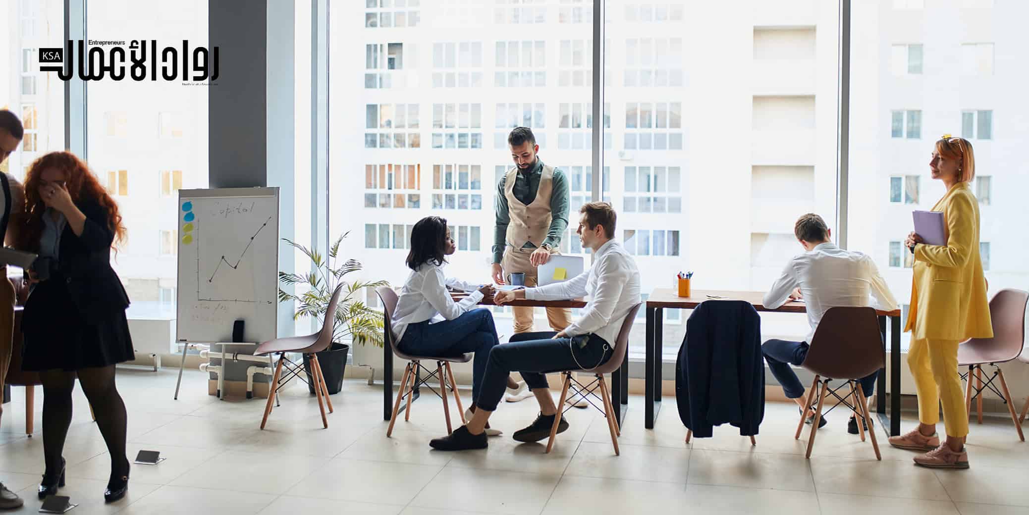 كيف تستخدم لغة الجسد لتعزيز المصداقية والجاذبية والثقة بالنفس في العمل؟ 