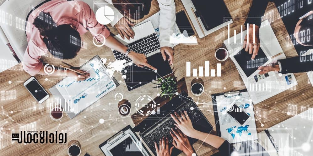 التواصل مع المستهلكين