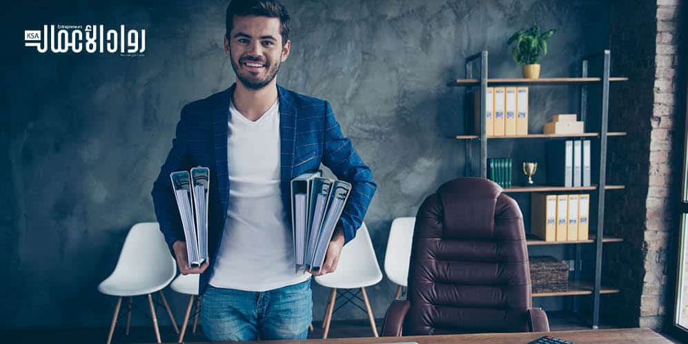 صفات المساعد الإداري