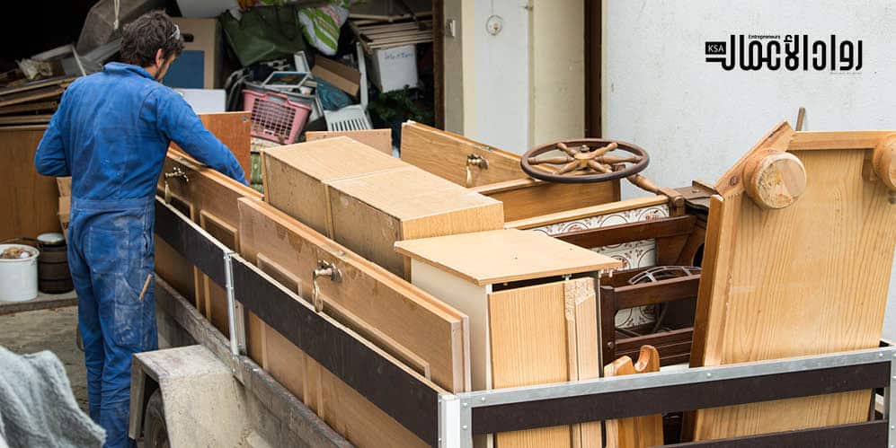 متجر بيع الأثاث المستعمل