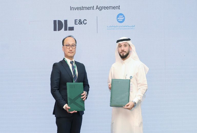 «التحلية» تسعى لتعزيز الابتكارات في الطاقة المتجددة مع كوريا الطاقة المتجددة