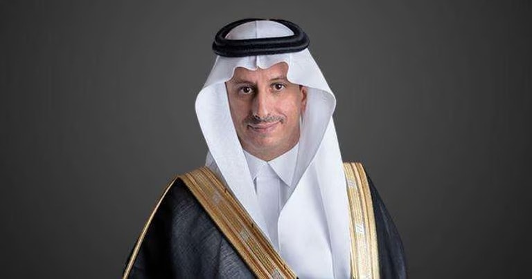 وزير السياحة