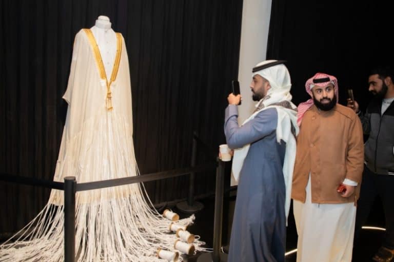 مهرجان البشت الحساوي يسجل مبيعات تفوق 300 ألف ريال في اليوم الواحد