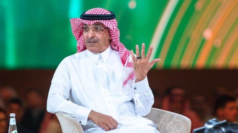 “الجدعان”: وضع احتياطات مالية للأزمات “لا تُمس”