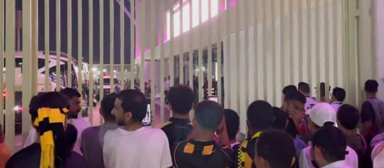 “ميسي” وسيلة جماهير الاتحاد لاستفزاز كريستيانو رونالدو
