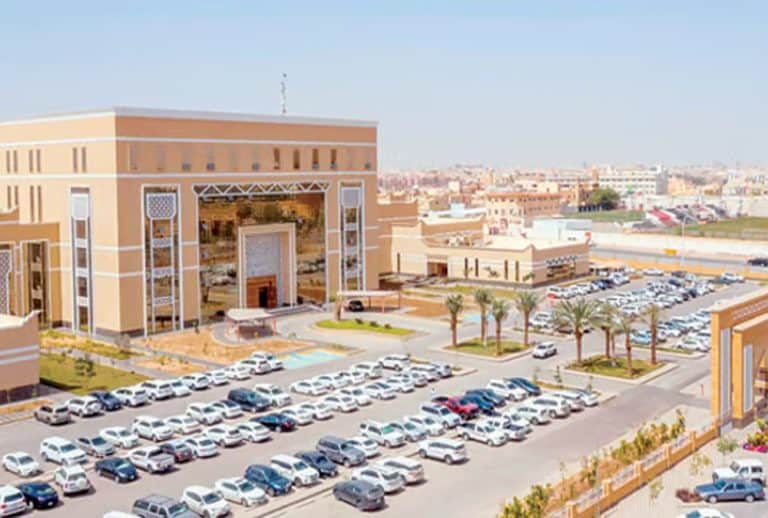 بعد انتهاء الأمطار.. أمانة القصيم تنجح في معالجة 124 موقعًا ببريدة بعد انتهاء الأمطار.. أمانة القصيم تنجح في معالجة 124 موقعًا ببريدة
