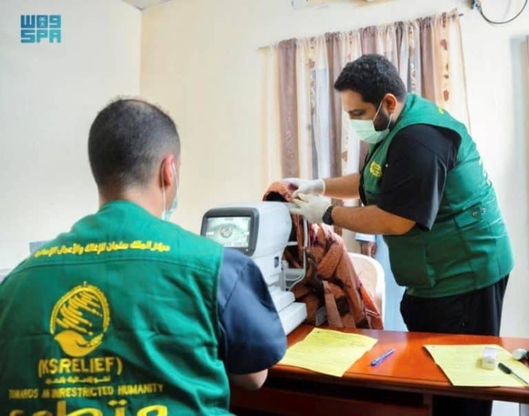 مركز الملك سلمان للإغاثة يدشن برنامج نور السعودية لمكافحة العمى في جيبوتي مركز الملك سلمان للإغاثة