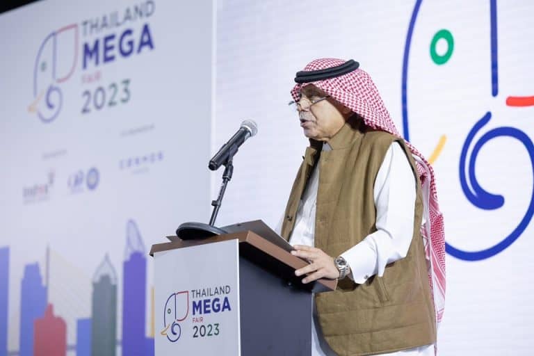 وزير التجارة أثناء افتتاح معرض تايلاند 2023