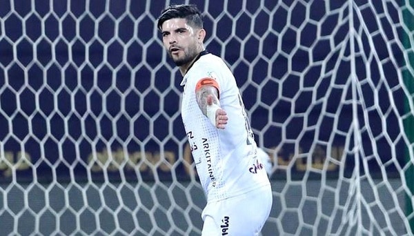 الشباب يفسخ عقد إيفر بانيجا: ستبقى في قلوبنا إيفر بانيجا
