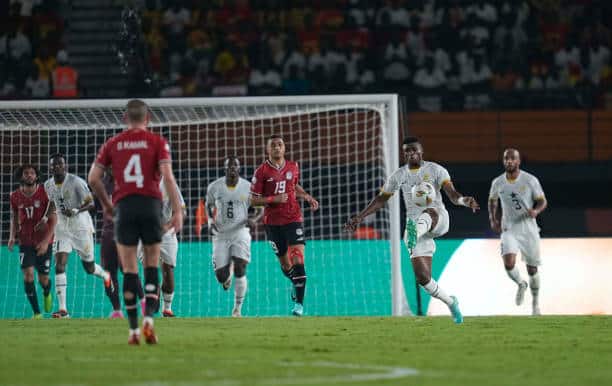 كريس هيوتون يواجه شبح الإقالة من منتخب غانا منتخب غانا ضد مصر