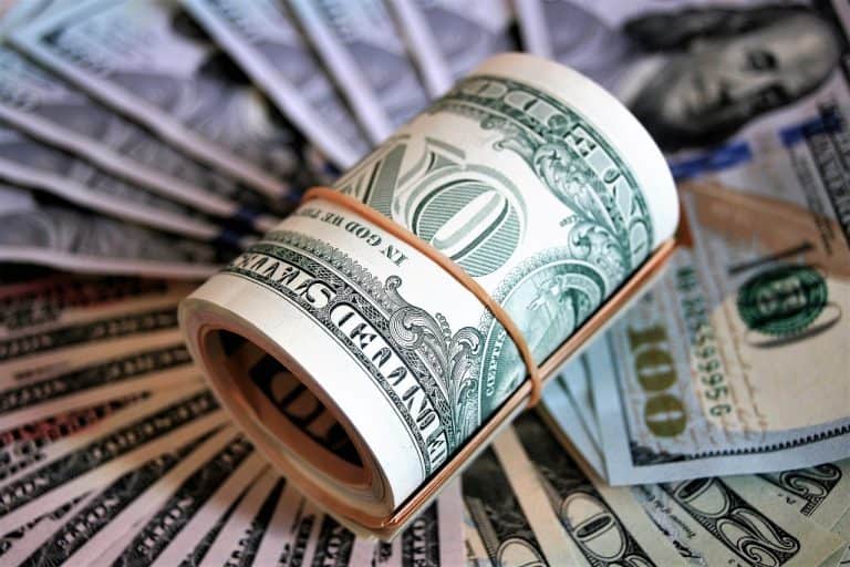 سعر الدولار في مصر يصل ذروته.. والريال صامد أمام التغيرات سعر الدولار في السوق السوداء