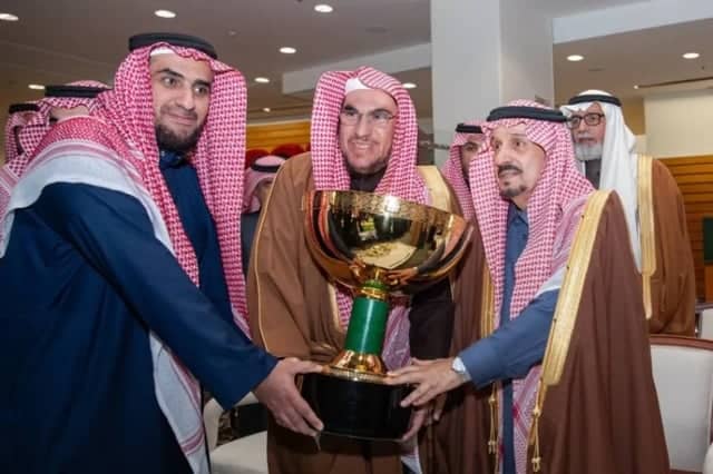 أمير الرياض يتوج الفائزين بكأسي خادم الحرمين الشريفين