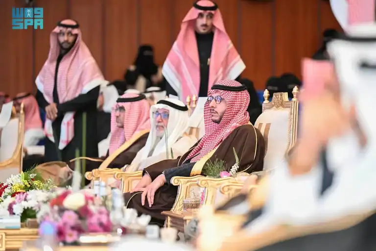 محافظ الطائف يشهد توقيع عدد من الاتفاقيات بمجالس الأحياء في المحافظة محافظ الطائف