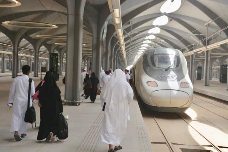 خلال 2023.. “سار” تحقق زيادة بنسبة 55% في نقل الركاب و6% بالشحن رحلات نقل الركاب