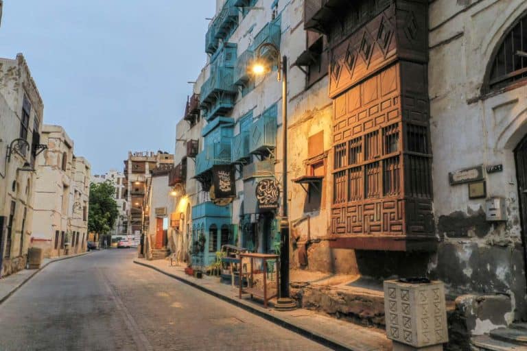 ضمن رؤية 2030.. إنجاز العديد من مشروعات برنامج إعادة إحياء جدة التاريخية جدة التاريخية