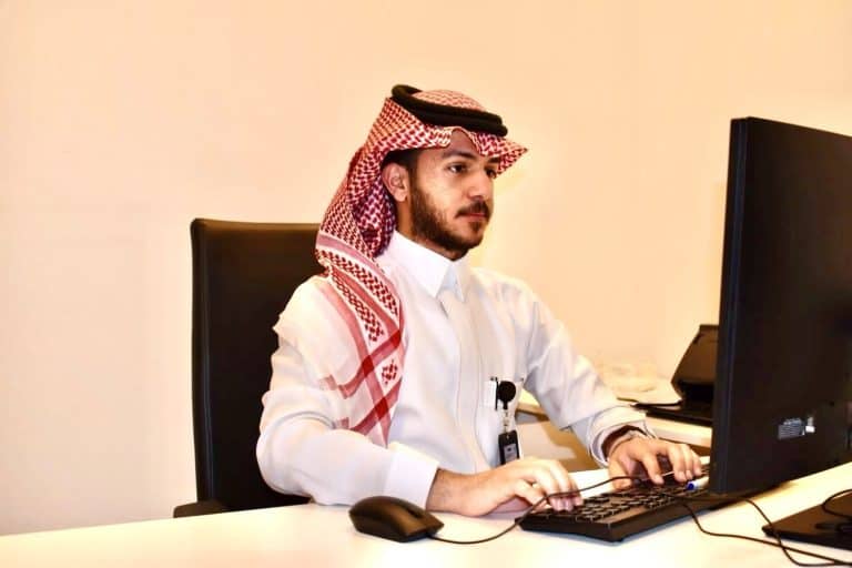14 يوما تدريبيا تؤهل خريجا لوظيفة إشرافية في كبرى المستشفيات وظيفة لـ خريج سعودي