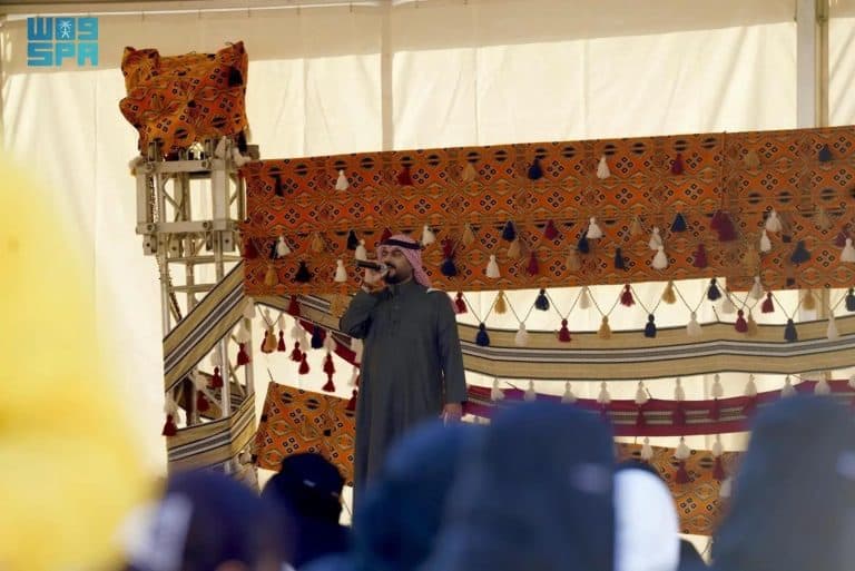 مهرجان الصقور ينطلق في الحدود الشمالية بمشاركة دولية مهرجان الصقور