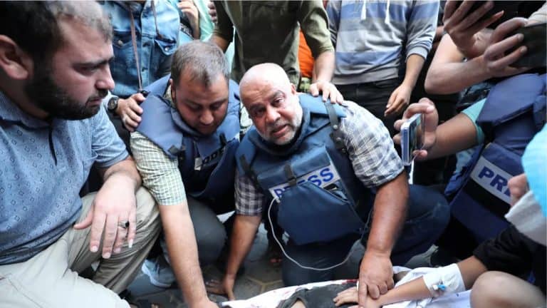 استشهاد حمزة نجل وائل الدحدوح فى قصف إسـ.رائيلى جنوب غزة الصحفي الفلسطيني وائل الدحدوح