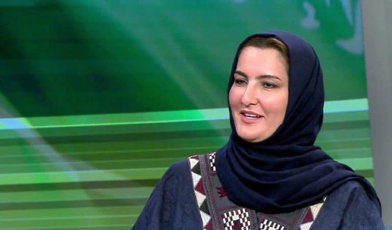 خلود المانع لـ “رواد الأعمال”: يوم التأسيس هو الفخر والعزة.. وأفتخر بأنني سعودية الدكتورة خلود المانع