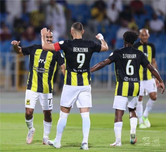 تشكيل الاتحاد ضد الوحدة في الدوري السعودي.. مثلث هجومي بقيادة بنزيما الاتحاد