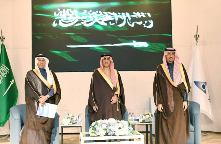 وكیل إمارة المنطقة الشرقیة يفتتح فعالیات المنتدى التجاري 2024 افتتاح المنتدى التجاري 2024