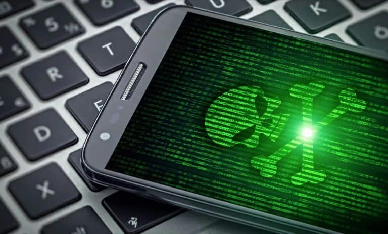 برمجية خبيثة تسرق الحسابات المصرفية لمستخدمي آيفون