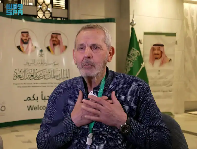 مشمول ببرنامج خادم الحرمين للعمرة والزيارة.. معتمر نمساوي يصف شعوره مع الكعبة برنامج خادم الحرمين الشريفين للعمرة والزيارة