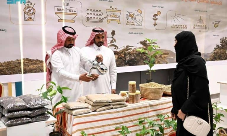 المشاركون في معرض مكانة القهوة يستعرضون أحدث الإبتكارات في صنعها