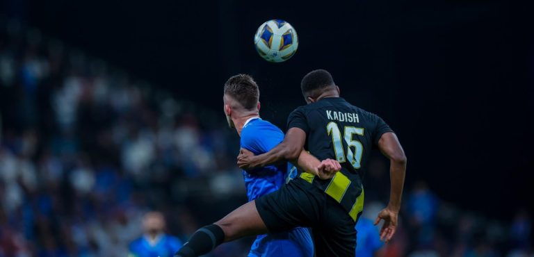 الهلال يضرب الاتحاد بثنائية بربع نهائي دوري أبطال آسيا ويواصل الهيمنة