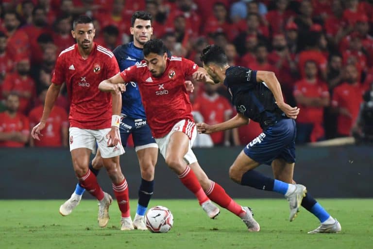 التشكيل الرسمي لمباراة الأهلي والزمالك في نهائي كأس مصر.. كهربا ضد زيزو التشكيل الرسمي لمباراة الأهلي والزمالك