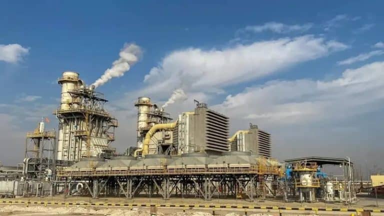 مصنع في السعودية