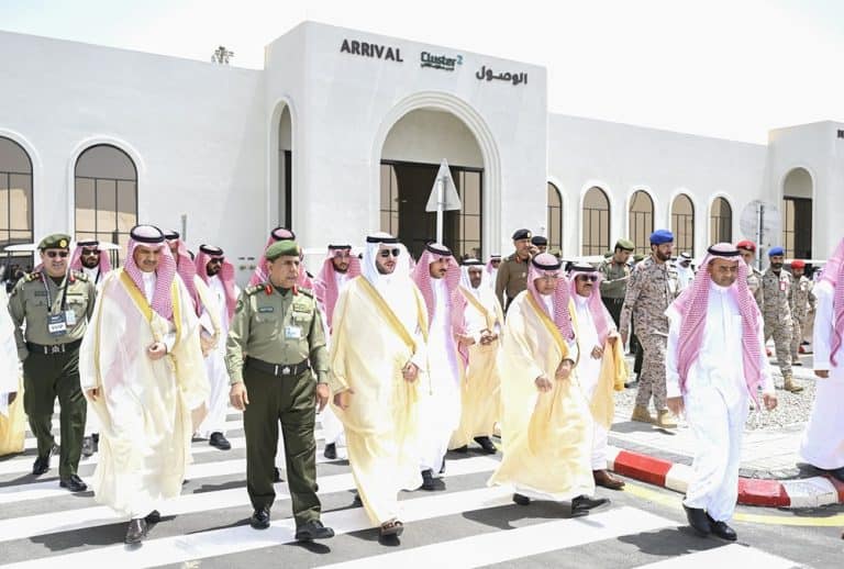 الأمير سعود بن نهار يدشن صالة سفر جديدة بمطار الطائف الدولي الأمير سعود بن نهار