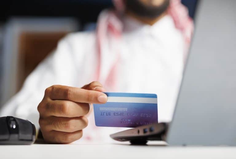 ما هي شروط الحصول على قرض