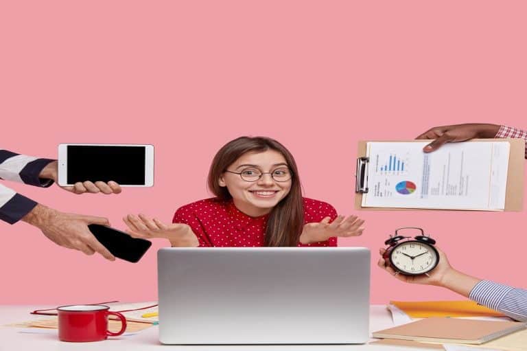 كيفية تحسين علاقات العمل الخاصة بك ضبط علاقات العمل
