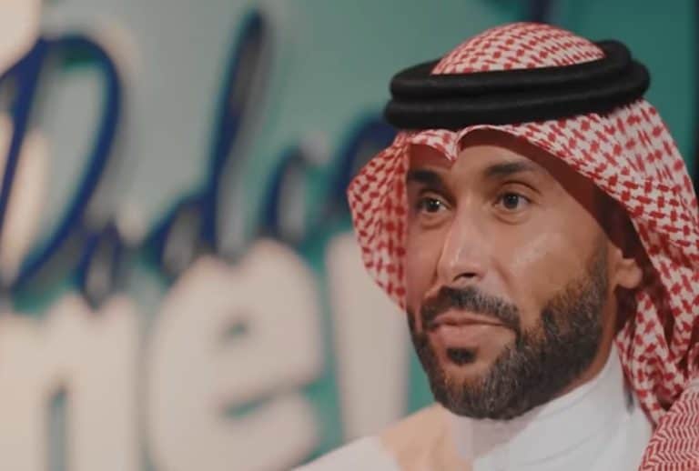 يزيد الراجحي.. رائد أعمال استثنائي وبطل راليات ملهم يزيد الراجحي