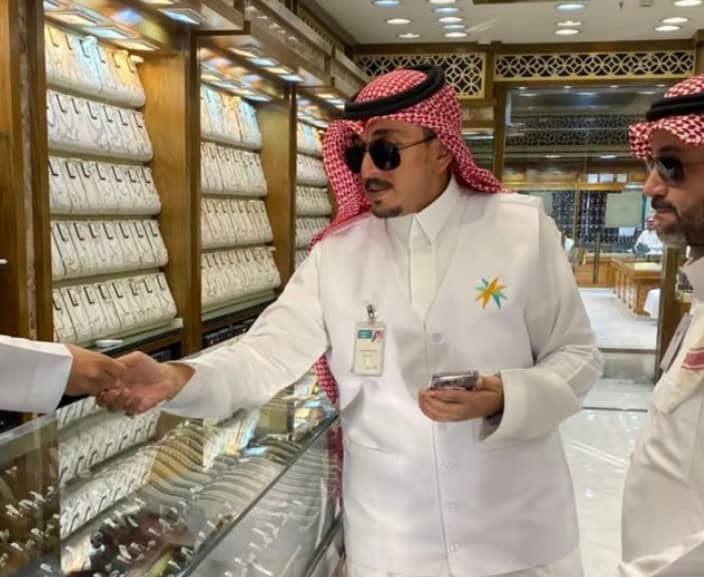 حملات رقابية مكثفة شملت 164 منشأة لبيع الذهب والمجوهرات