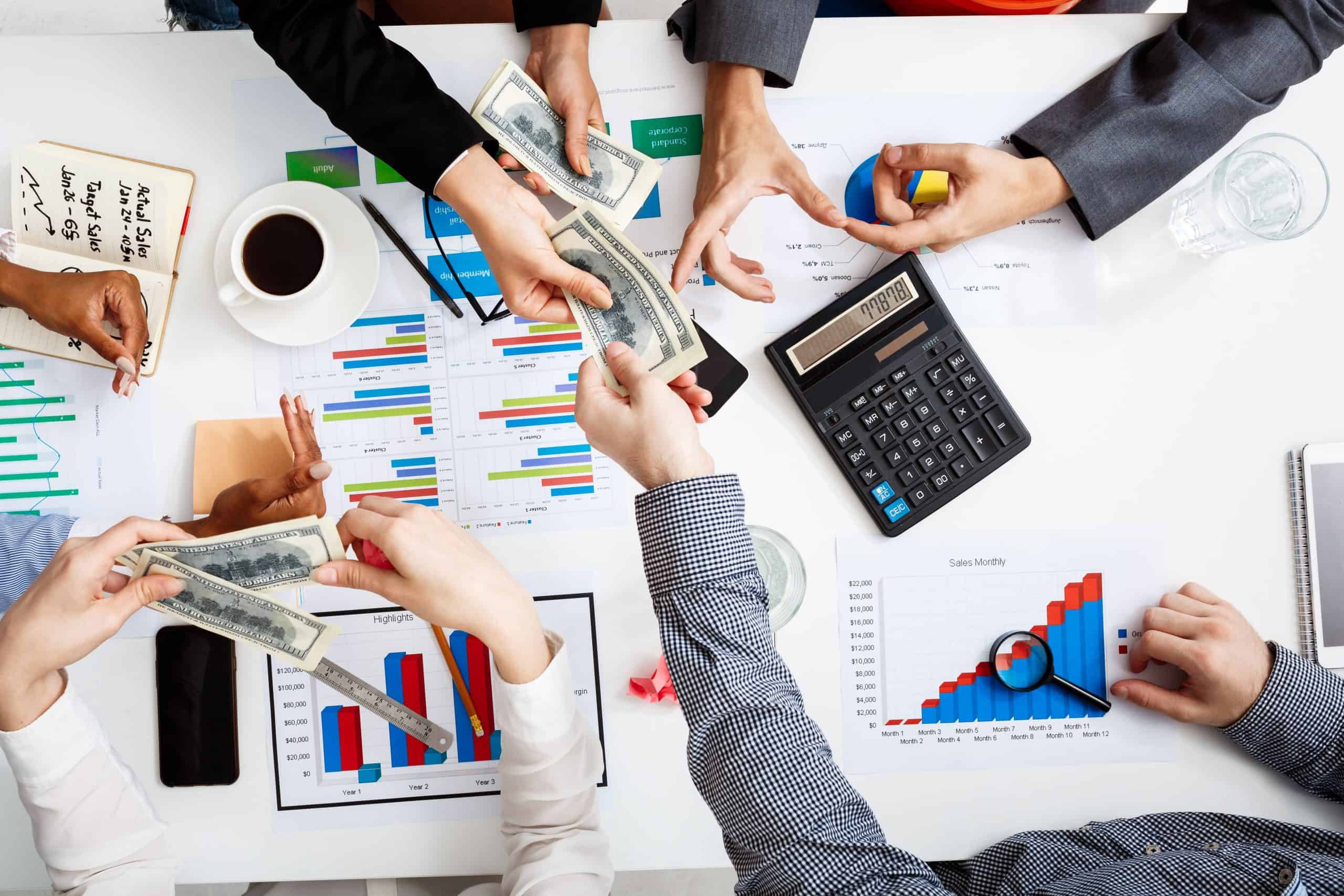 تراجع مؤشر التمويل الاستثماري العالمي في عصر الذكاء الاصطناعي