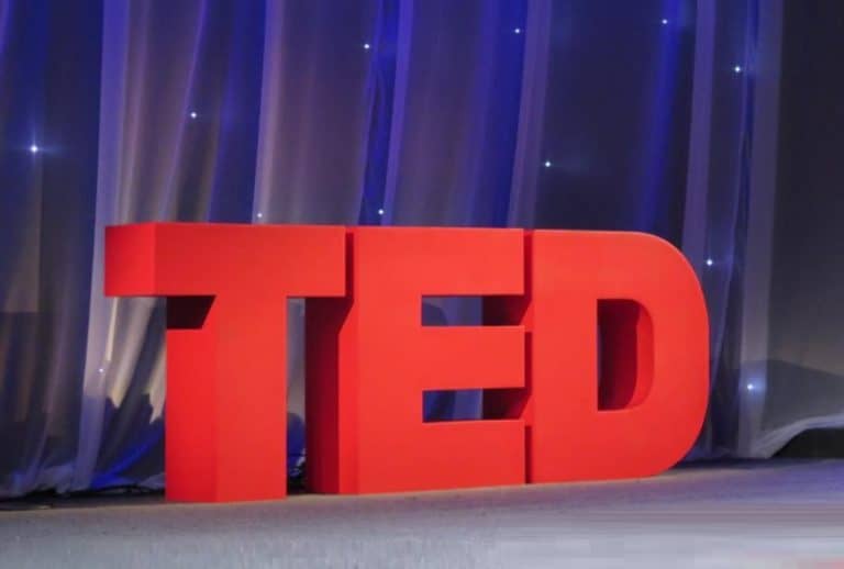 9 محاضرات TED يجب على كل رائد أعمال الاستماع إليها.. رؤى مستقبلية محاضرات TED